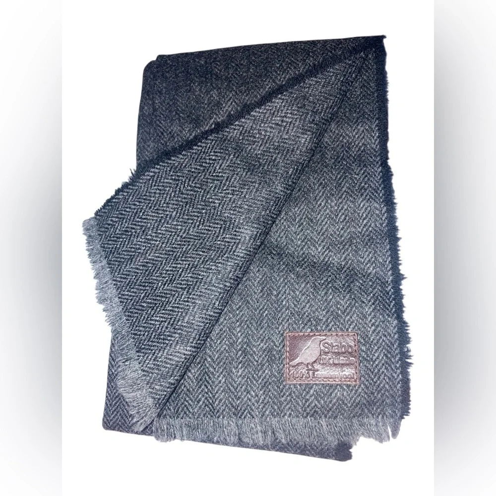 STABO Men's Charcoal Herringbone Scarf with Logo Patch Lamb-wool NEW